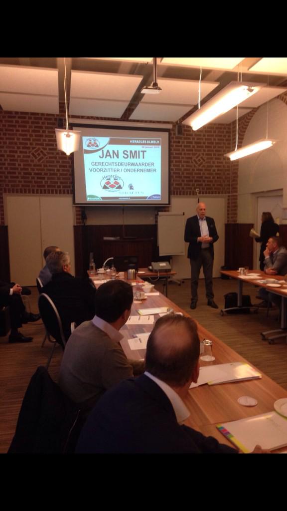 Straetus Incasso tweet media