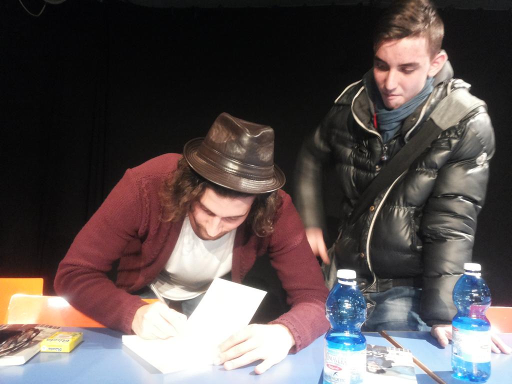 elisaritacco's tweet photo. @SimoneOtim @crispoggio @PdeiMestieri #eccomi http://t.co/IEPJkhtTmC