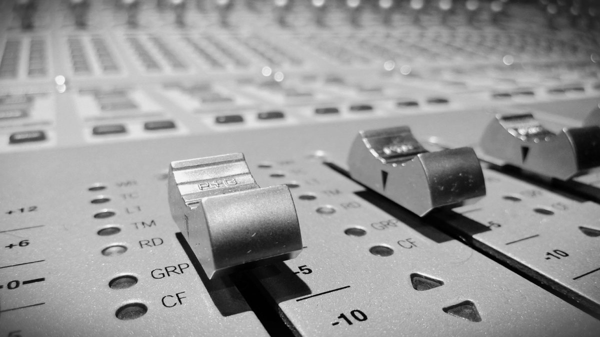 Boothinell's tweet image. @LumiaBlog_UK Here&apos;s my #735style black and white entry: #DControl #Macro