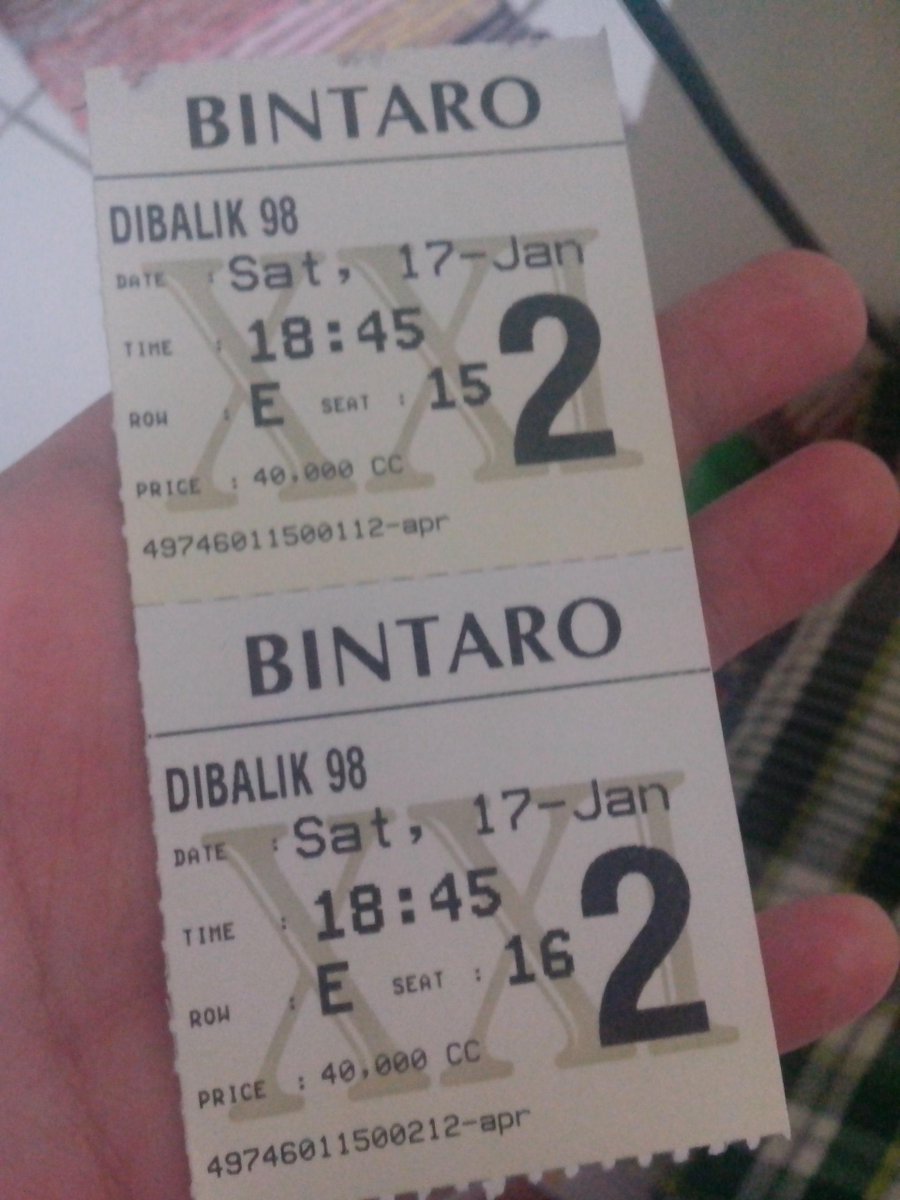 ufabufa's tweet photo. Lagi hamil 27 week suami kepengen bgt nonton @DiBalik98  trnyata ga nyeseeel nontonnya :D http://t.co/5QHikqKHhA