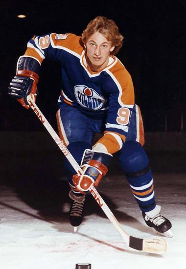 He became a grandfather last week and today it\s his birthday! Happy Birthday to the \"Great One\" Wayne Gretzky! 