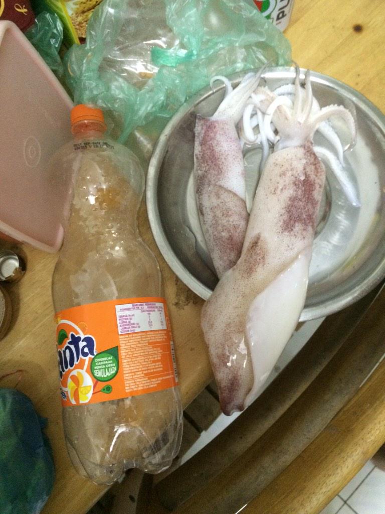 JingHoi's tweet photo. Dinner!! http://t.co/LbZGjL1ahd