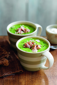 SlimmingWorld's tweet photo. This week's soup-er feature on LifelineOnline is full to the brim with tasty soup recipes. http://t.co/kgtTNr2eqF http://t.co/9t7goUBbrm