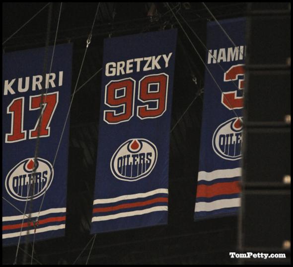 Happy birthday Wayne Gretzky.    