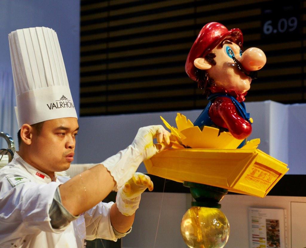 Chocolat_monde's tweet photo. Bientôt la fin de la #CMPatisserie 😢 quel est votre pronostic ???? @CMP_Lyon @Sirha_Lyon  🎂🎂🎂🎂👏👏👏 http://t.co/z0kLOf833J
