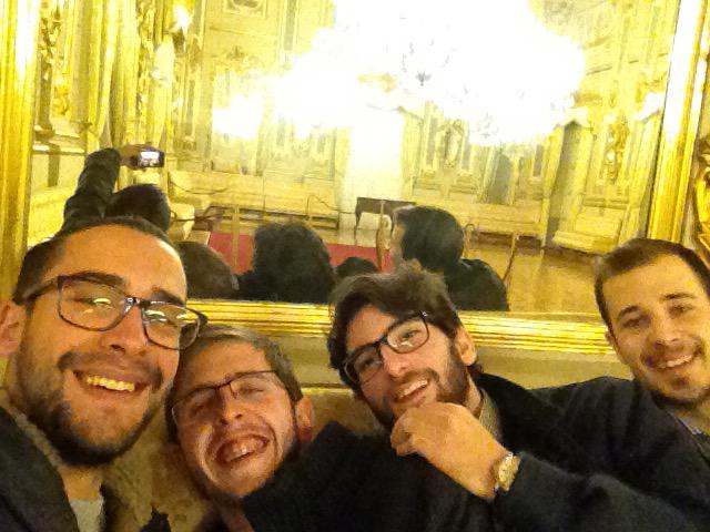 Srtosito10's tweet photo. Aquí de Casino royal con los mejores @EspadaJosue94 @lbrtgarcia94 @suivas http://t.co/VQq2j8IhO1