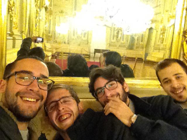 Srtosito10's tweet photo. Aquí de Casino royal con los mejores @EspadaJosue94 @lbrtgarcia94 @suivas http://t.co/VQq2j8IhO1