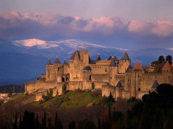 Day off in Carcassonne Fr.
 Barcelona tomorrow.
 FLORIDA DEATH METAL!!! 
<a href="/obituarytheband/">Obituary</a> <a href="/DUSTBOLTband/">DUST BOLT</a> <a href="/MpireofEvil/">Tony Dolan</a>