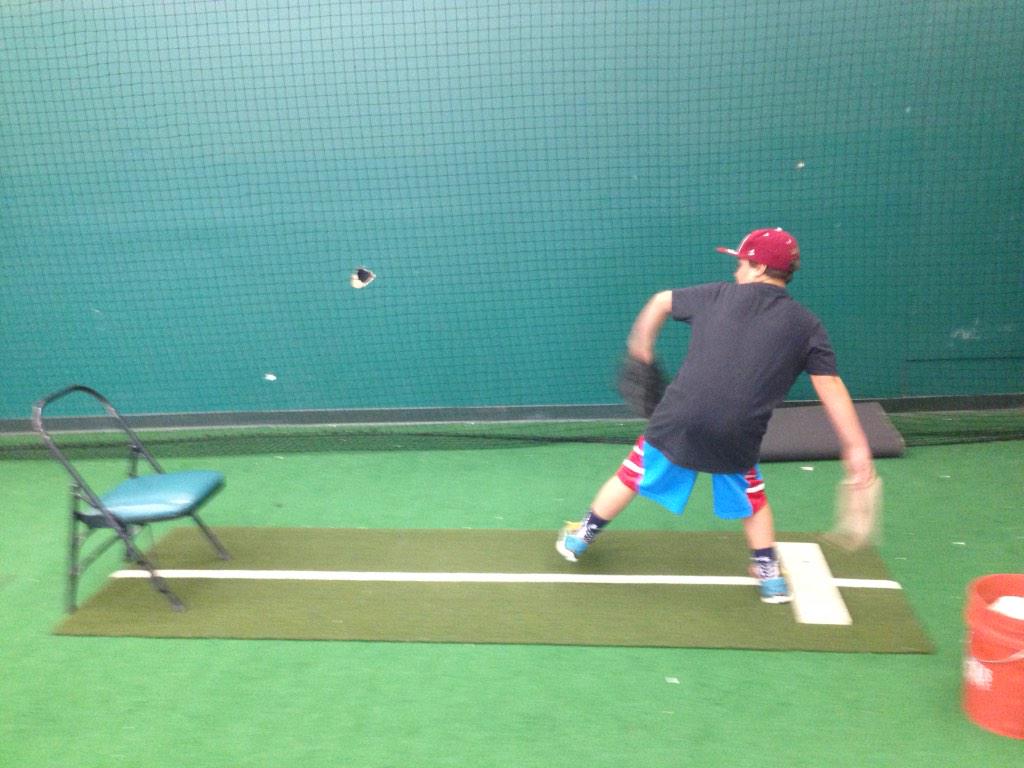 JHPA5280's tweet image. Up Down Out #toweldrill building foundations and good mechanics. #JuniorBeastmode