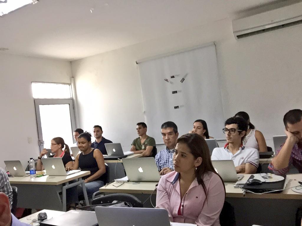 Integra_S_A's tweet photo. Iniciando curso de PMP gracias a @Ministerio_TIC e @Integra_S_A  #I+D+i @SITE_Col http://t.co/TKesZ6muft