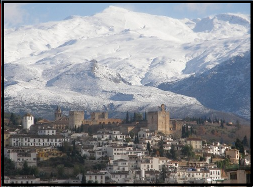 _Paisajes_'s tweet photo. Granada a los pies de Sierra Nevada. Una ciudad sin comparación. http://t.co/wqwgT4w6XI