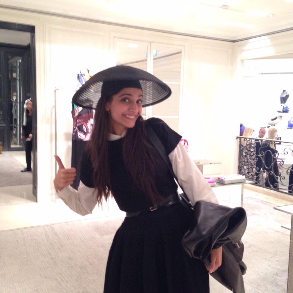 Embedded image permalink