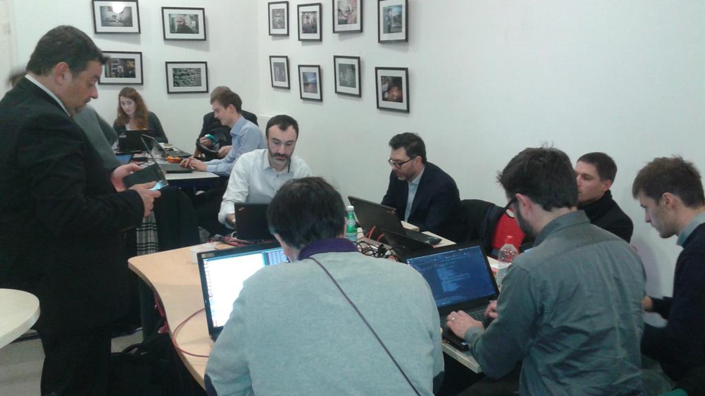 LemeleThomas's tweet photo. Une belle journée passée en équipe #covea au hackathon de la Cnam #HackDDS !!! @Hackathon_COVEA http://t.co/jwpBFMT2Gs