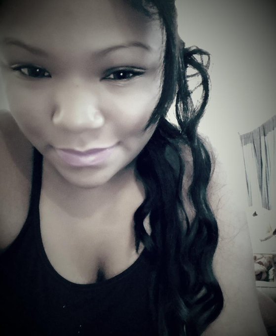 I can your bitch fall inloveeeee,  #teamlesbian http://t.co/td7oA2Hpny<a href="/tag/teamlesbian"class="tags">#teamlesbian</a>