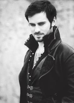 34 anos de pura gostosura \\\\ happy birthday colin o\donoghue 