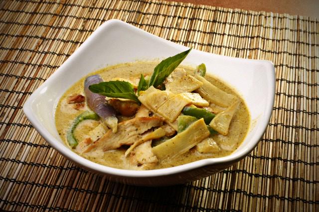 Thai Cafe tweet media