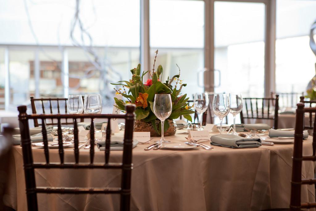 MarcusCooks's tweet photo. MT @DallasMuseumArt: A few more seats opened up for the VIP dinner w/ @MarcusCooks on 3/27. http://t.co/NGHADrL1lp http://t.co/mT7DyGdq0g