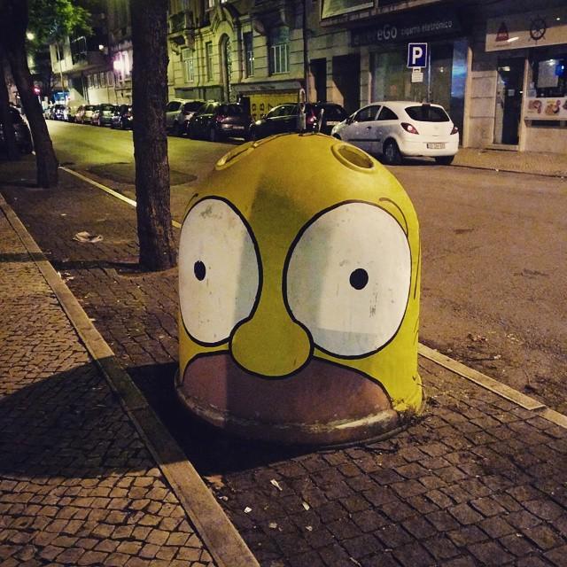 ostapbjj's tweet photo. Lisbon #simpsons #whatisit http://t.co/1K66pON0OO http://t.co/IrowmibBf5