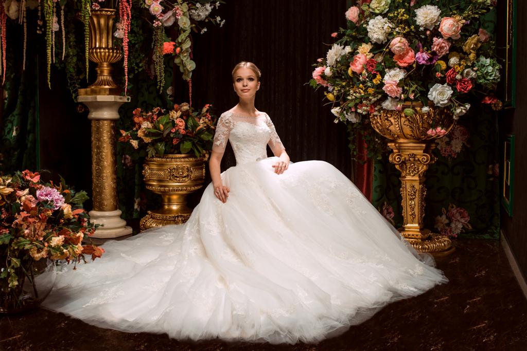 solomia_stella's tweet photo. #stellashakhovskaya #solomia #weddingdress #wedding #newcollection2015 http://t.co/irwzmTXYZ1