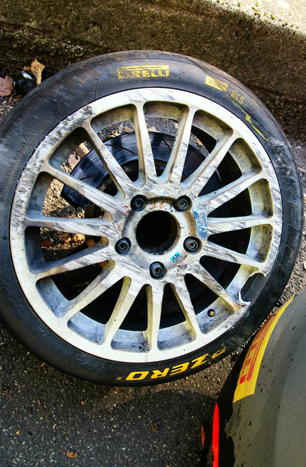 JeyWild's tweet photo. #Kubica #MonteCarlo wheel  after SS14 photo A Bombazza http://t.co/oxYp4NFugI
