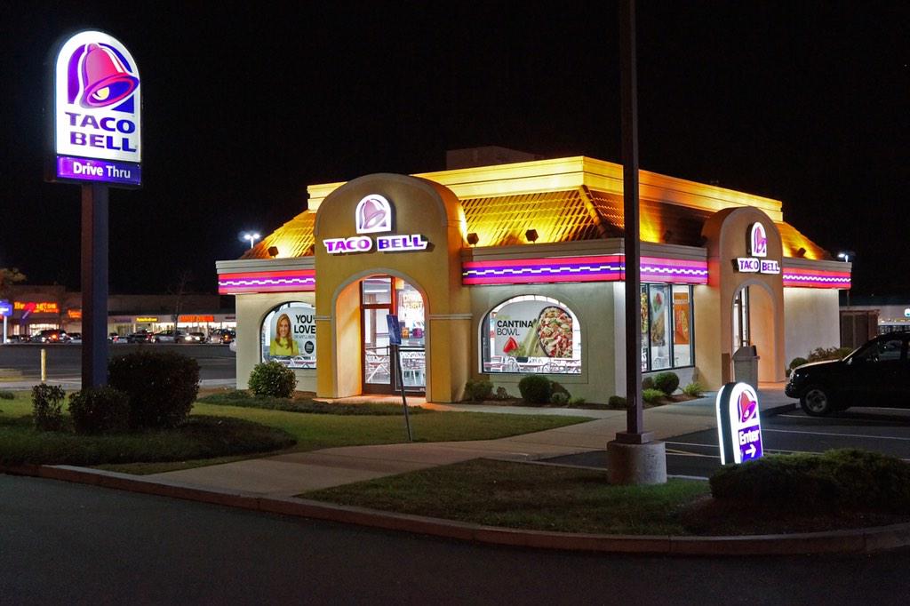 LifeBracket's tweet image. Best Fast Food Chain
•Round of 16•

RT ~ Taco Bell

Fav ~ Culver's