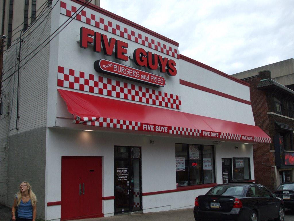 LifeBracket's tweet image. Best Fast Food Chain
•Round of 16•

RT ~ Wendy's

Fav ~ Five Guys Burgers and Fries