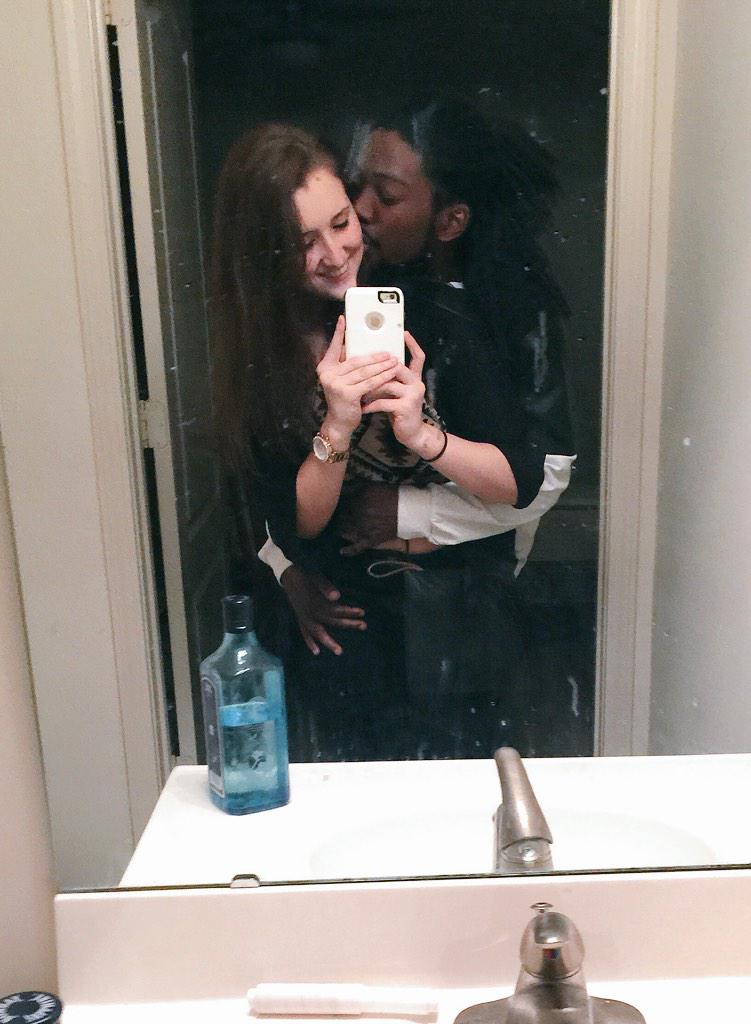 AKdotCraig's tweet image. "@AyeeeeJessicaa: My favorite hello, and my hardest goodbye. ❤️ http://t.co/MOulMn3ACM" #relationshipgoals