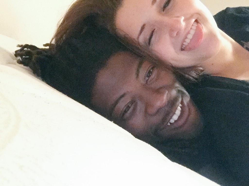 AKdotCraig's tweet image. "@AyeeeeJessicaa: My favorite hello, and my hardest goodbye. ❤️ http://t.co/MOulMn3ACM" #relationshipgoals