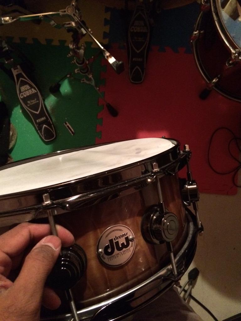 kushmin's tweet photo. @dwdrums what's wrong with my snare? The hoops are out of round. I've been baby-ing this snare and this happens :( http://t.co/sa4G4lPQQA