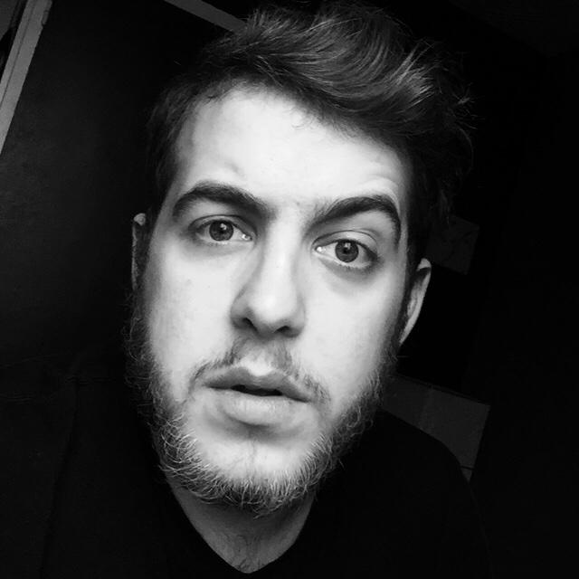 BestOfBigMax's tweet photo. Aidez-moi à choisir ma nouvelle #PP ! 
#RT pour la 1ère :|
#FAV pour la 2ème ;p
Grâce à ce vote vous sauvez un koala. http://t.co/ivKqlsLm6z