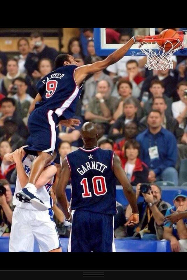 Happy Birthday to one of the greatest dunkers of all-time. Vince Carter 