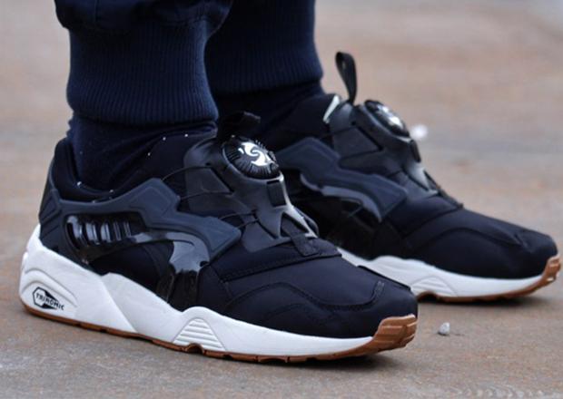 SneakerNews's tweet image. Nothing classier than a gum sole finish. More Puma Disc Blazes here: sneakernews.com/2015/01/26/pum…