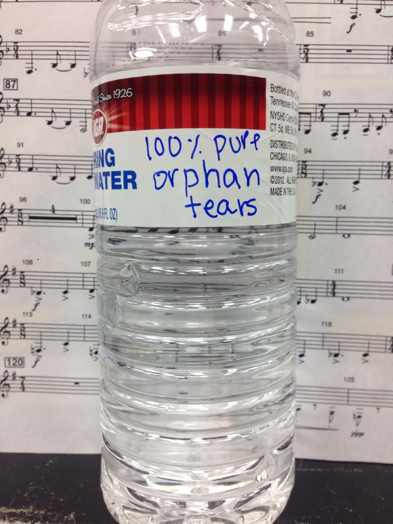 Classy_Basses's tweet photo. So this happened in band class today, among other things.😂💁💁 http://t.co/zT1HrXiDWj