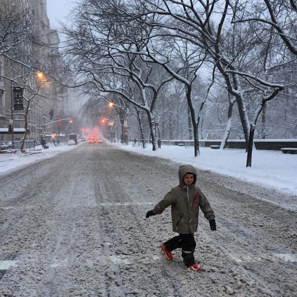 Así se sigue la nevada en #NuevaYork #NewYork #Newyorkstorm en #RedesSociales #snow #Snowmageddon2015 ¿estás en #NYC?