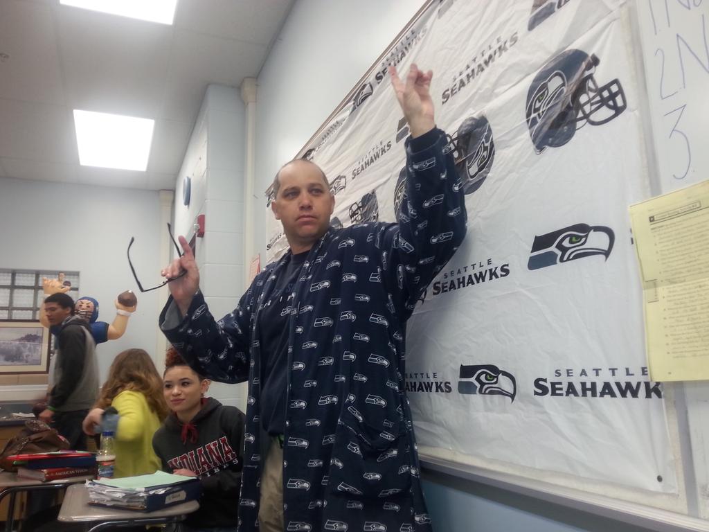 Scottopic's tweet photo. #13DaysOfKern @DangeRussWilson @RSherman_25 @PaulGAllen @SportsNation http://t.co/I0UabulNdM