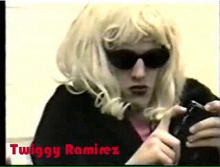 Twiggy. (@cultivatedvocal) on Twitter photo 