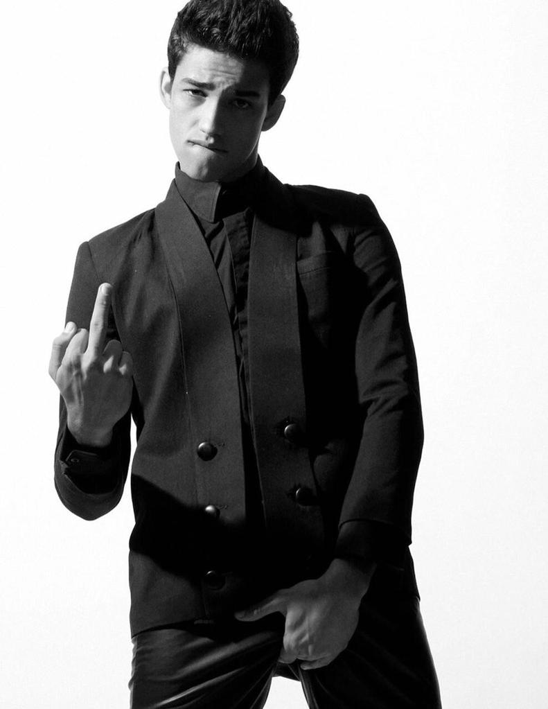 daddy (@xfuckingfraudx) on Twitter photo 