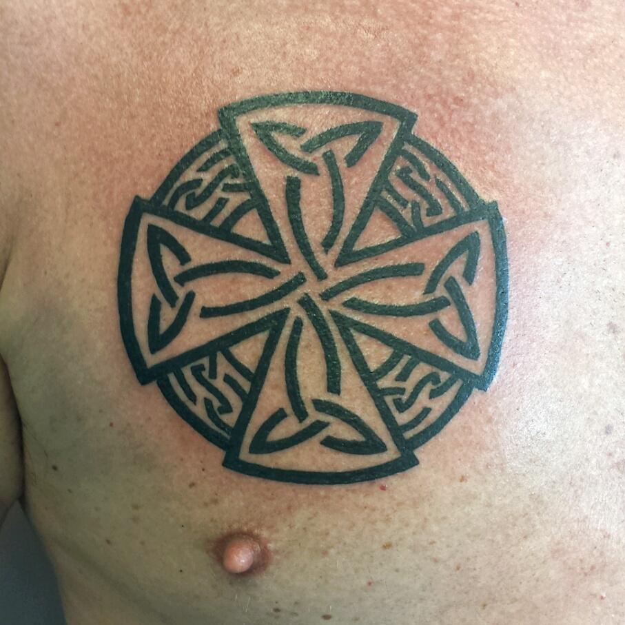 marcelbritten's tweet photo. A celtic cross i did the other day! #pacificbeach #SanDiego #holyturtle #holyturtletattoo #missionbay #tattoos http://t.co/SOsS2VkNWA