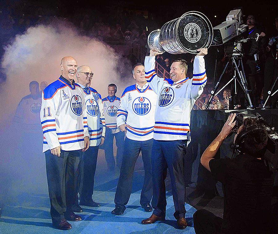 HAPPY BIRTHDAY TO THE GREAT ONE Wayne Gretzky! 