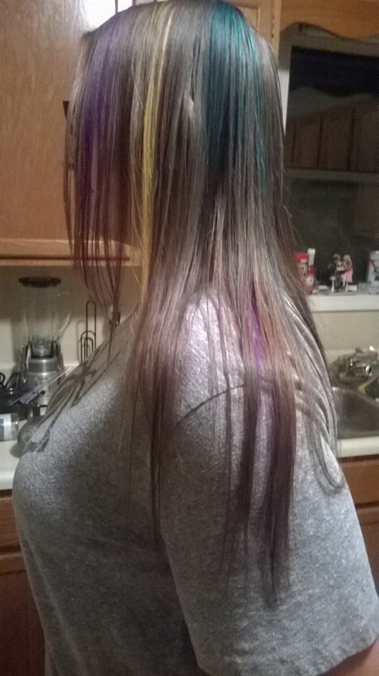 RosieHairstyle's tweet image. Fun with color! Pink &amp;amp; red hair and Mardi Gras colors for friends: :#PaulMItchellStudent #AuthenticBeautyArtist