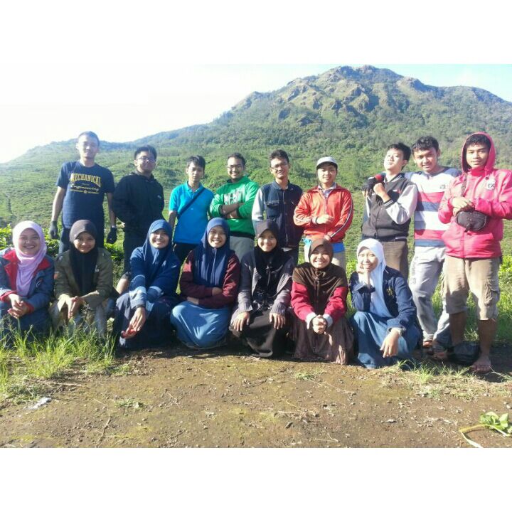 IslahSMG's tweet photo. pertama.. ada jalan2 asik ke promasan atau bisa dibilang gunung ungaran. ada buktinya nih.. #PagiKembali http://t.co/p7lsFqR0iS