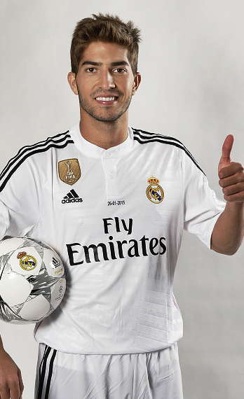 RMNewsFlash's tweet photo. #WelcomeLucas http://t.co/of25i8lQIX