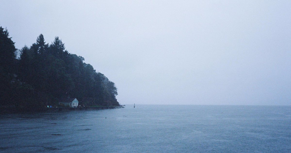 _Terasu_'s tweet photo. Meditation is like another great ocean stretching away in every direction. @dancrockett http://t.co/m26Po8WNBh http://t.co/uKQSYhyUt4