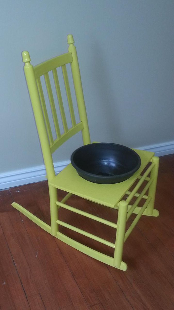 Jensennursery's tweet image. #coolgardening stuff
#rockingchairplanter
#springplanter

#gardening #spring #unique