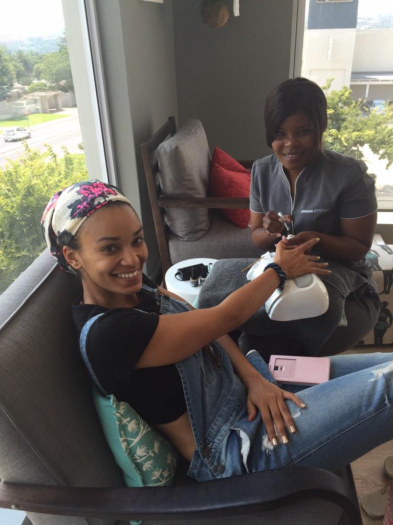 Urbanhobart's tweet photo. @PearlThusi So lucky to have this gorgeous lady having a Gellish mani in our shop today. #goldnails #ubertrendy http://t.co/6ZKgCzr04E