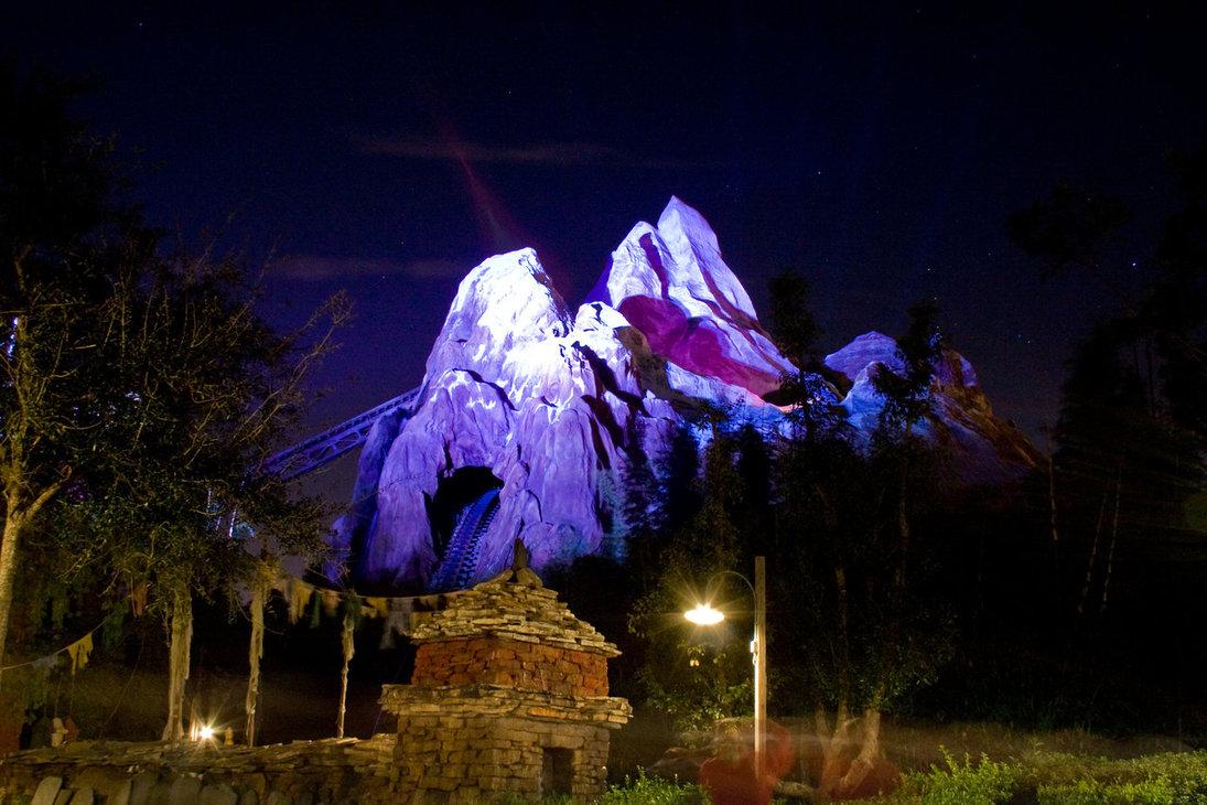 TripSpirit15's tweet photo. Expedition Everest at Disney's Animal Kingdom. http://t.co/6PFfYIXWUw http://t.co/OVBXnPwQJs