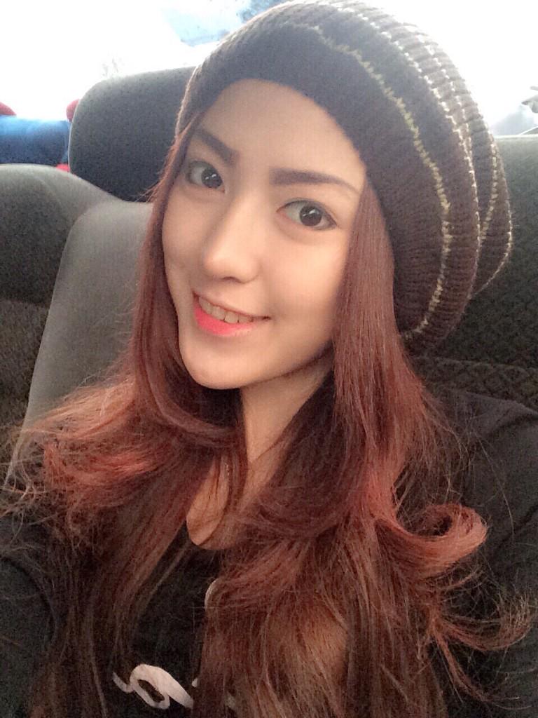 EAT_69's tweet photo. Nu geulis pasti ti garut.!! Da kumaha atuh?? Kota intan,produk'na ge mani malencrang @restinyunyun: 🙈🙊 http://t.co/ThVomampya"