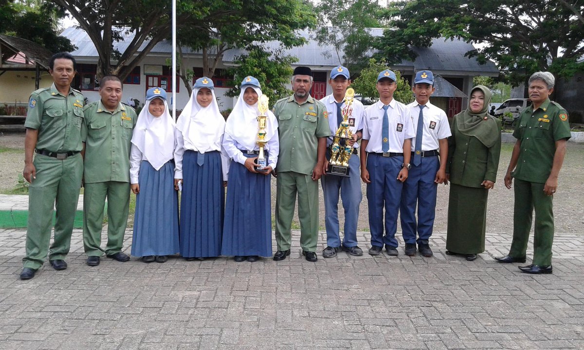 Selamat ats kalian yang telah Juara 1 Dalam Debat Hukum yang diselenggarakan oleh UIN Makassar! SMAKHUS BRAVO!
