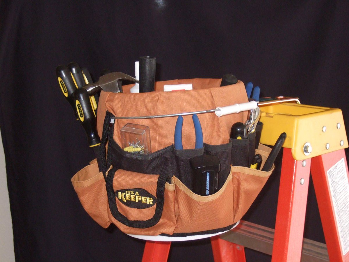 Its_A_Keeper's tweet image. @DIY_Geek all you need is a bucket and a project! #getit #diygeek #doityourself #homeprojects #worksmartnothard