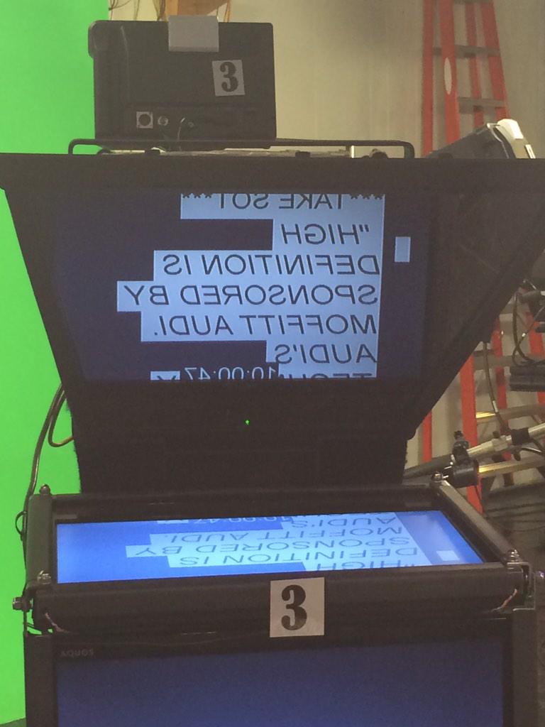 jeffcastlewx's tweet image. How is anyone supposed to read this? #prompterproblems